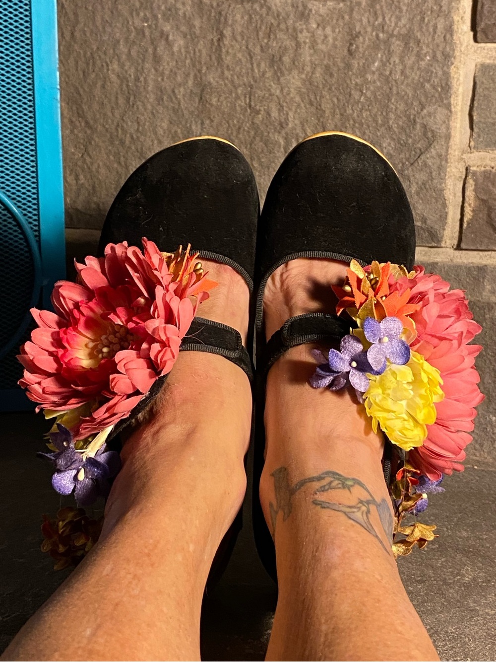 Adorable Irregular Choice black suede Mary Jane pumps,flower appliqués,US 7,NWOT